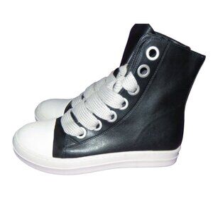 Dolls Kill Black Vegan PU Leather Platform Comfort Walking Sneakers sz 42 US 11